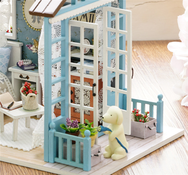 Doll Miniature Wooden House Studio Kit DIY Handcraft Toy